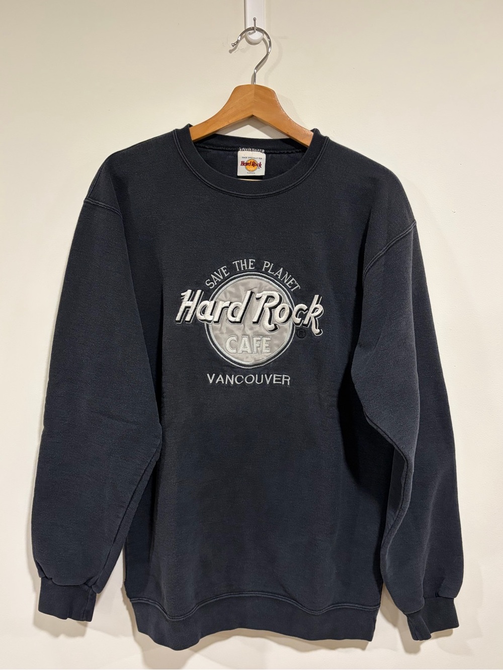 Vintage Hard Rock Cafe Vancouver Pullover Crewneck Sweatshirt Size Medium